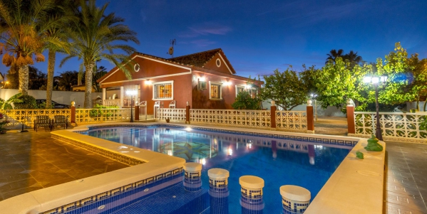 Villa  -  - Torrevieja - Los Balcones 